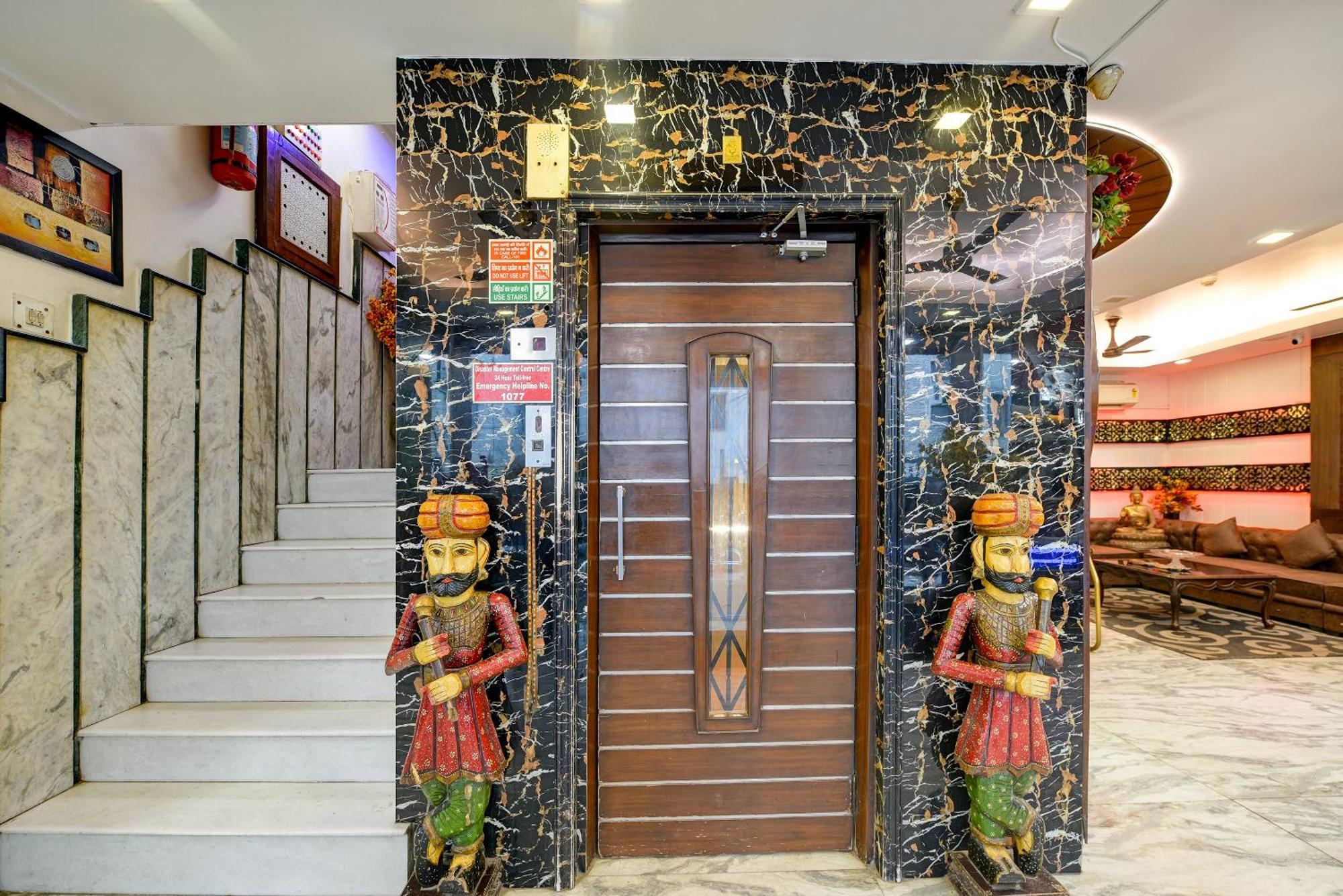 Hotel Shiva Intercontinental - New Delhi Railway Station - Paharganj Eksteriør billede