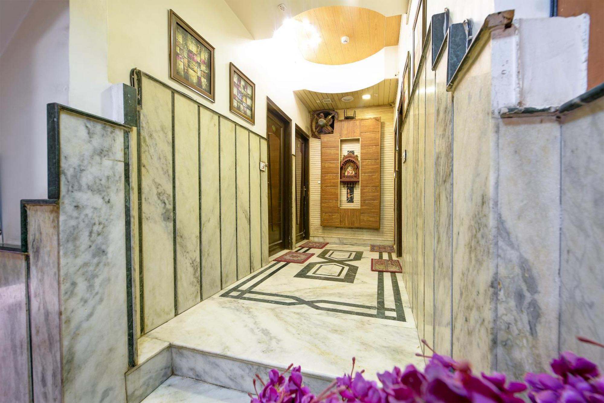 Hotel Shiva Intercontinental - New Delhi Railway Station - Paharganj Eksteriør billede